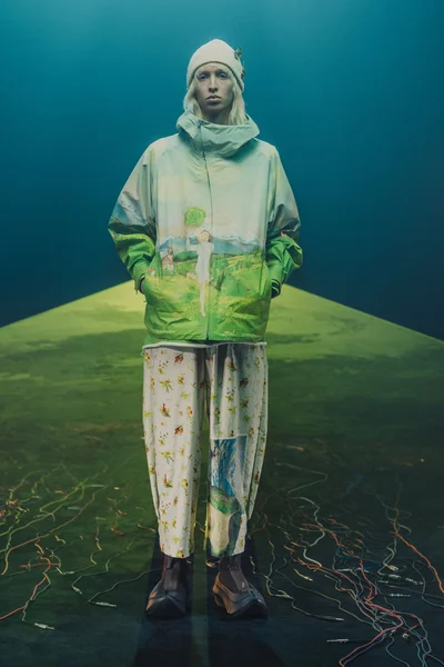 Look 17